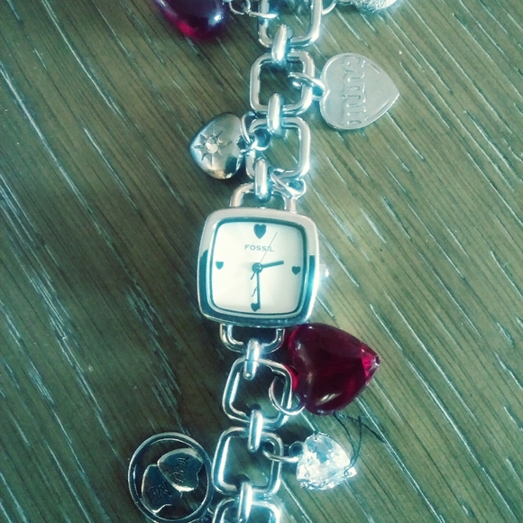 Women's Fossil Valentine Charm watch womens Valentine's Day SALE - Picture 2 of 2